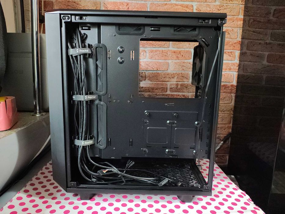 Carcasa Fractal Design Meshify 2 Compact Black TG Light Tint.