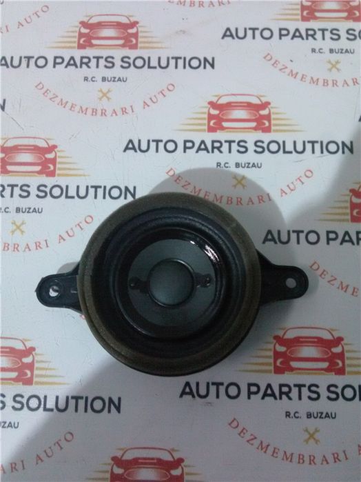 Boxa usa dreapta fata audi a6 an fabr. 2013