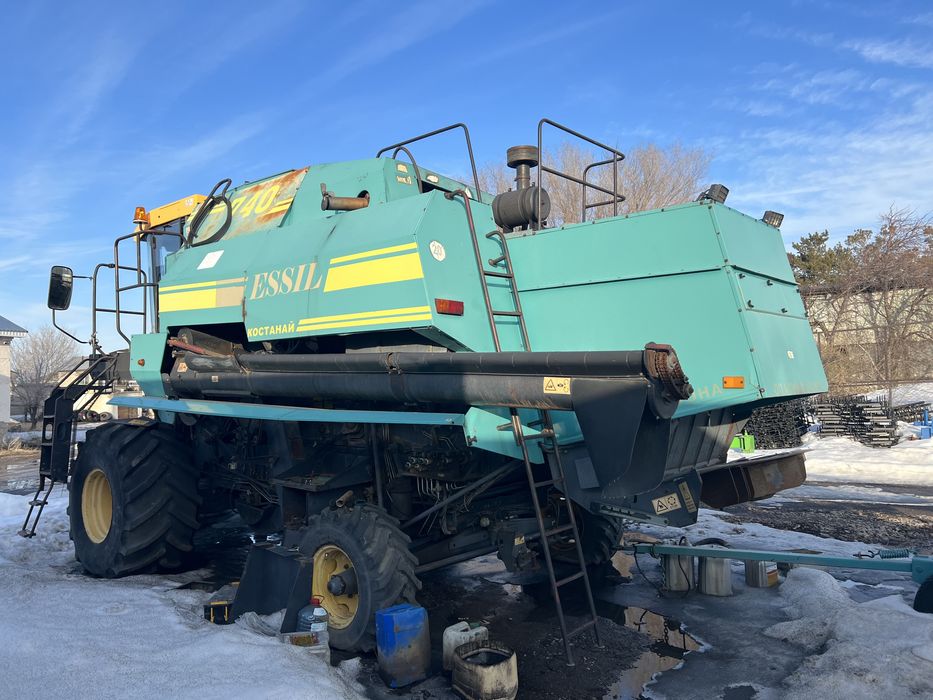 Комбайн ЕСИЛЬ - 740, 2011 год