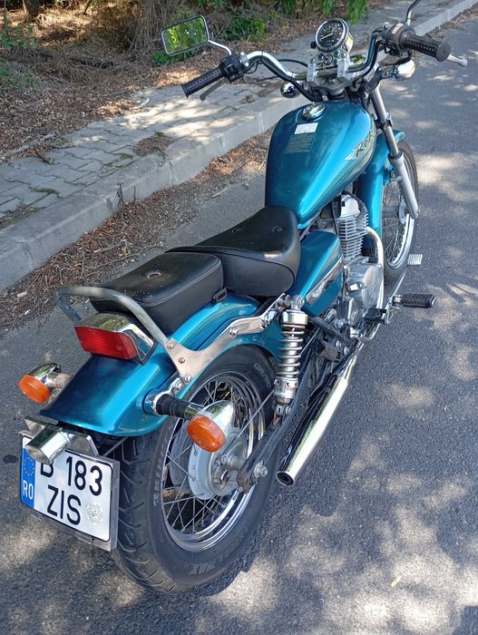Motocicleta Honda Rebel 125