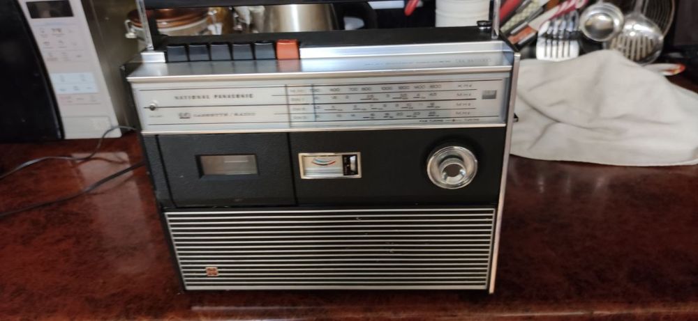 Продам кассетный радиоприемник National Panasonic Винтаж 1970-80 годов