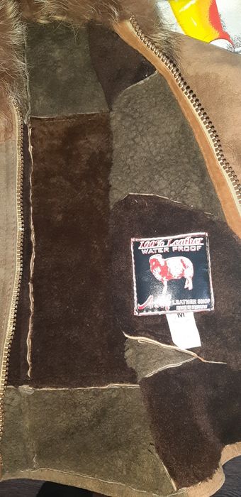 Продаю детскую дублёнку