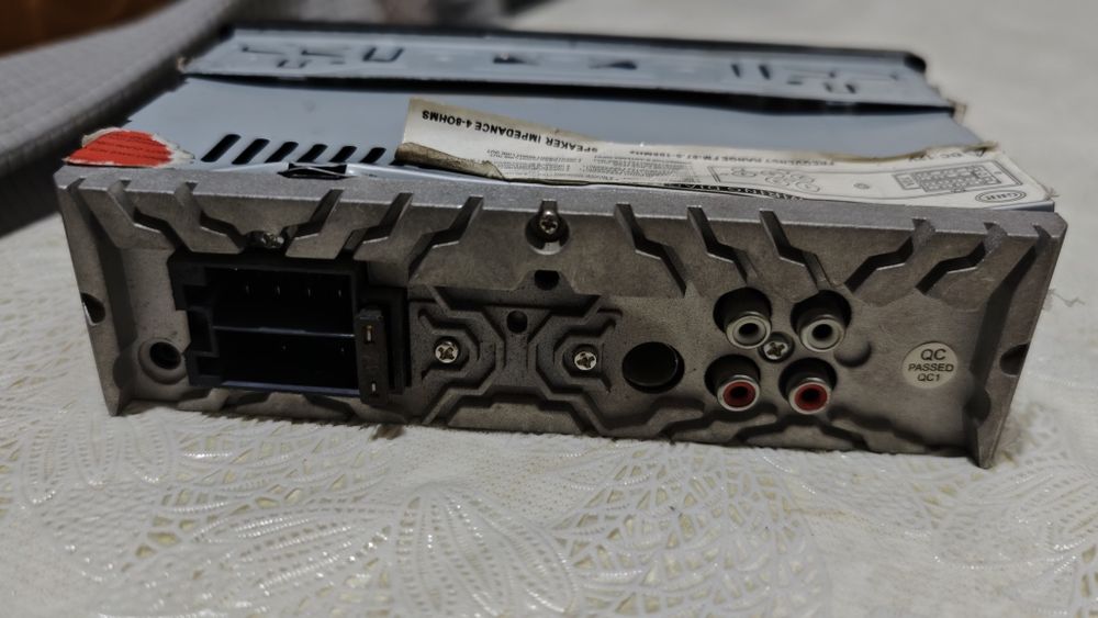 Продам две магнитолы