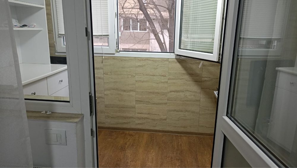 Vand garsoniera,zona Liceul 9 Galati