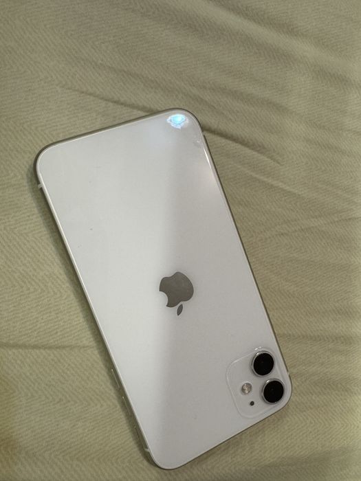 Iphone 11 продам
