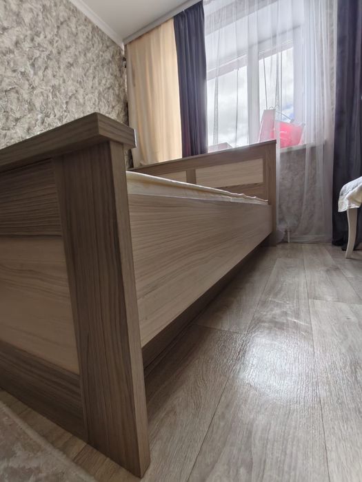 Двухспальный кровать