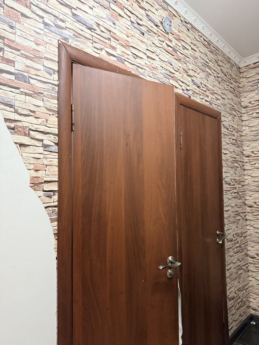 Есіктер сатылады б/у