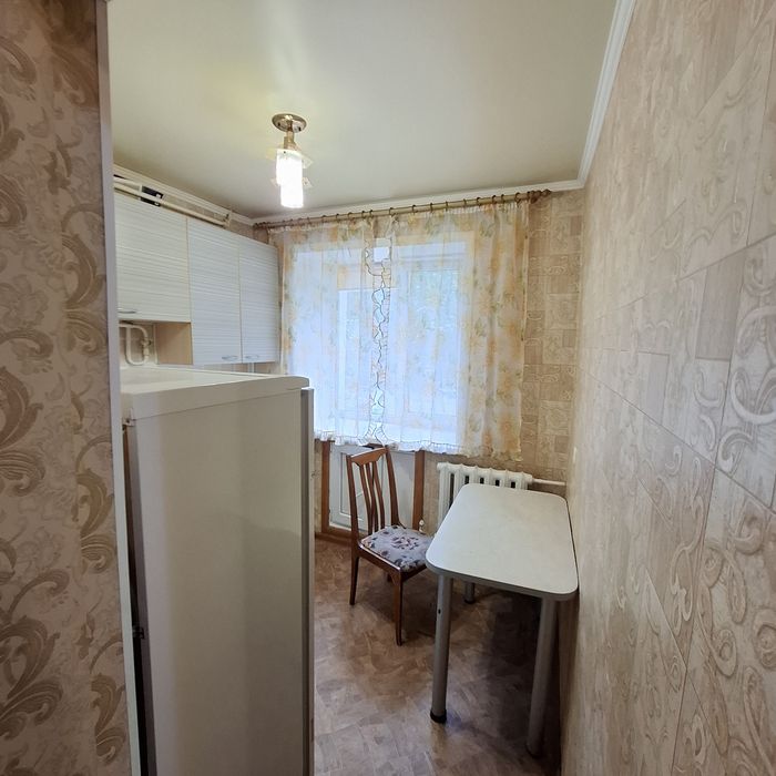 Продам 2хком квартиру район Гор.парка.