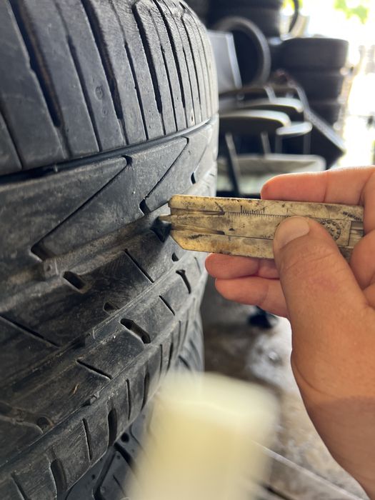 Летни Гуми Hankook 235/50/19 Дот 2019 6мм