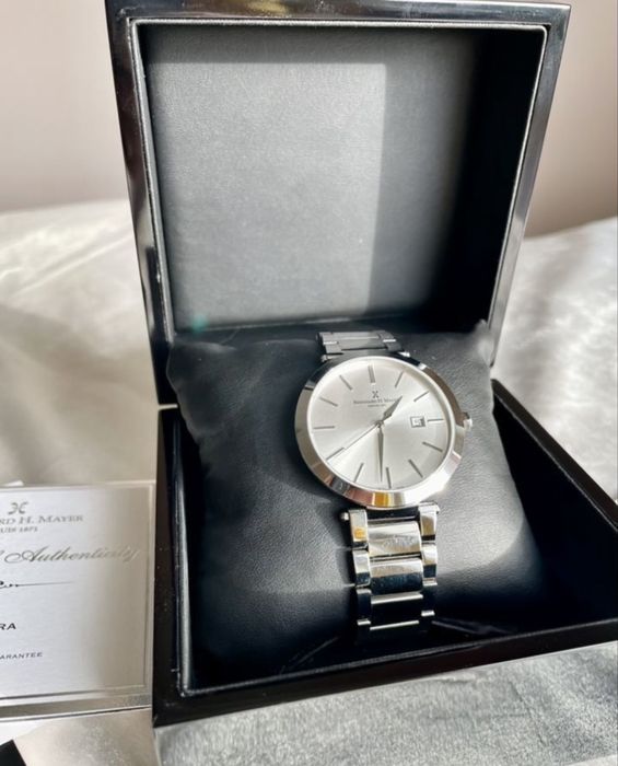 Продаються часы