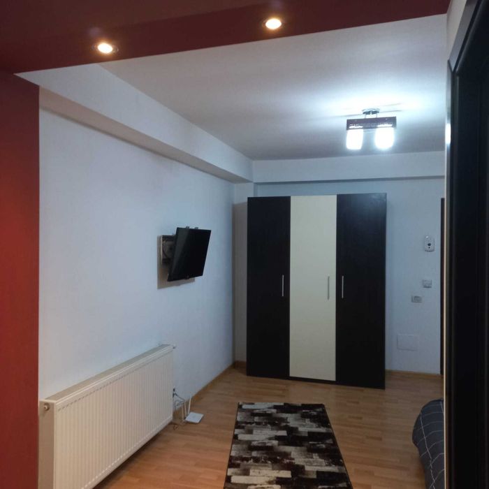 Proprietar inchiriez garsoniera in bloc nou aproape de Auchan Titan