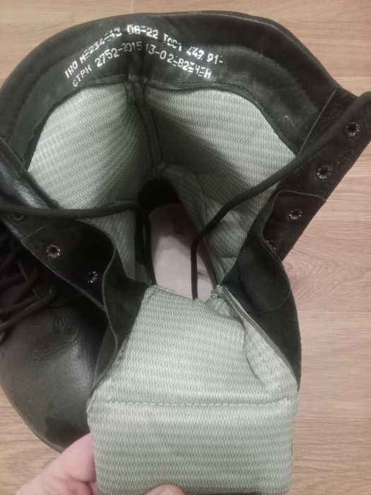 Продам берцы новые