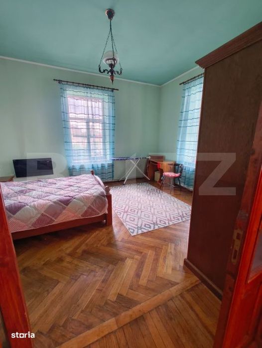 Casa de vanzare, 240 mp, zona Centru