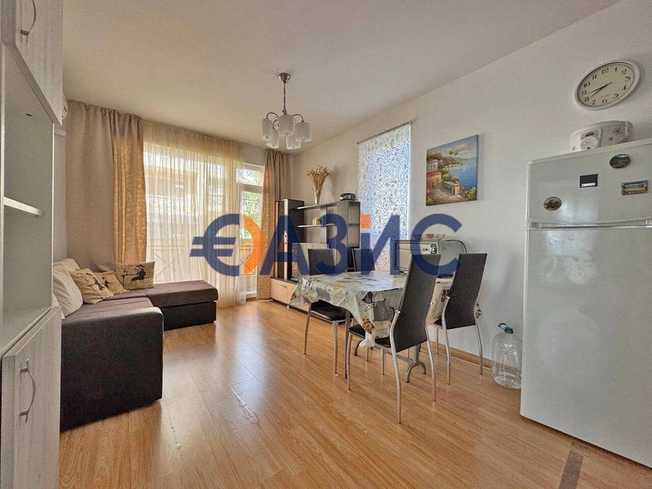Продава се Тристаен апартамент в к.к. Слънчев бряг - 77 кв.м за 825 €/кв.м - Снимка #1