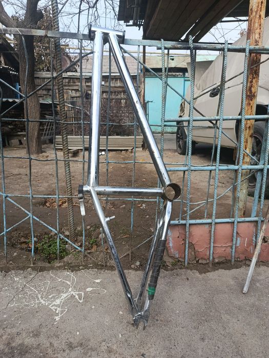 Продам раму под 24 колеса фул на шарах