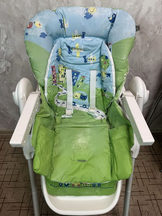 Детский стульчик для кормления