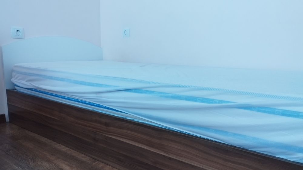 Легло с матрак и подматрачна рамка