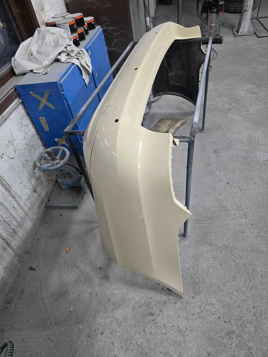 Продавам задна броня мерцедес Е класа w212