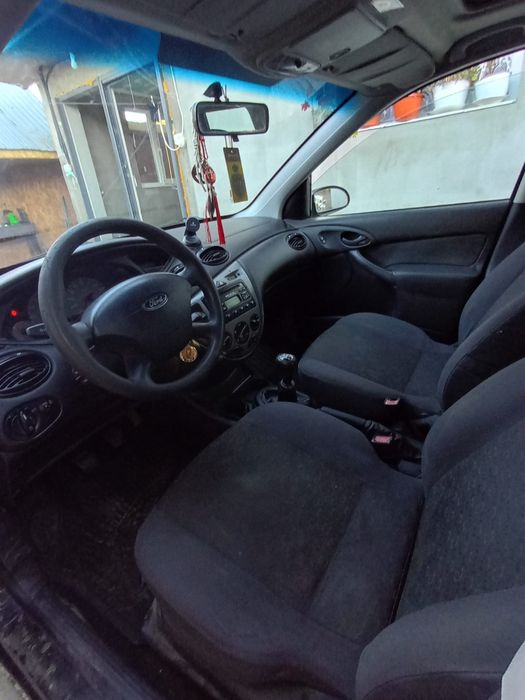 Vand Ford Focus 2003