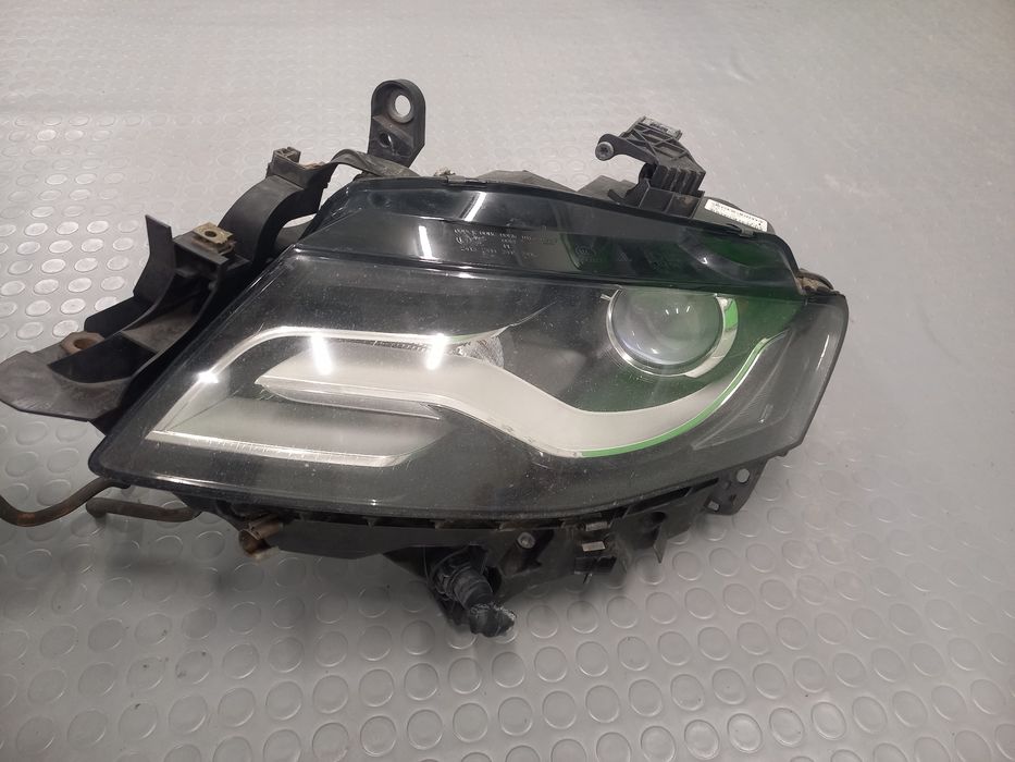 Фарове Audi A4 B8