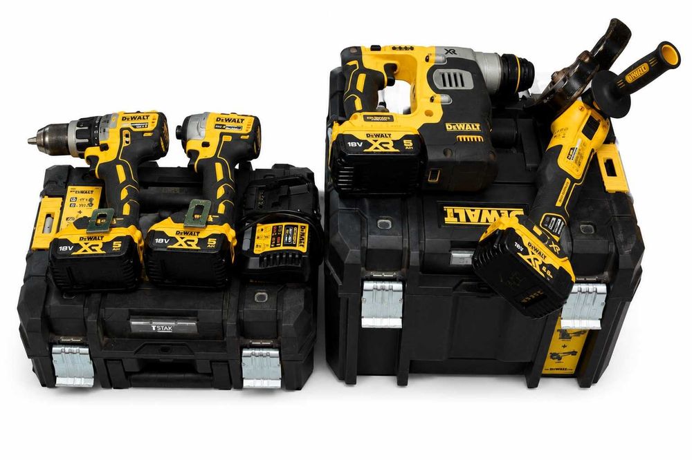 Set scule DeWalt XR 18V Brushless 4 piese