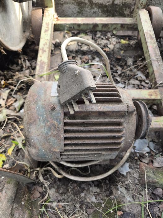 Циркуляр за рязане на дърва