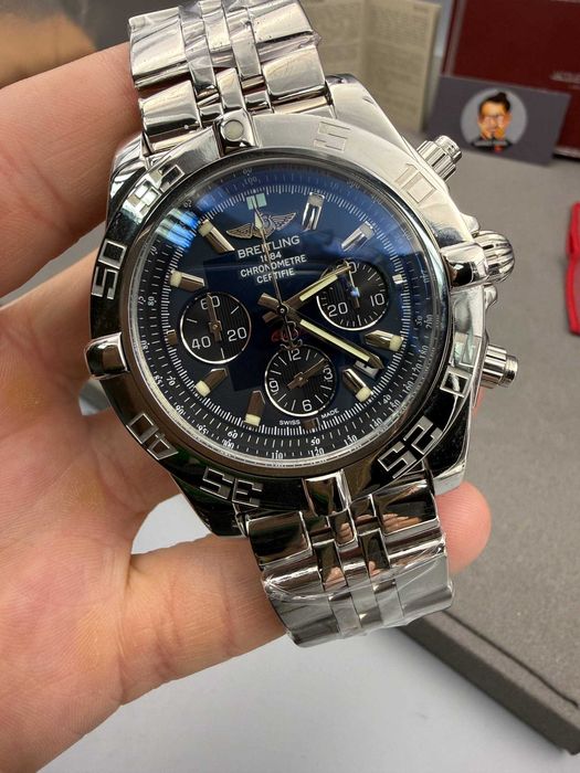 breitling avenger si