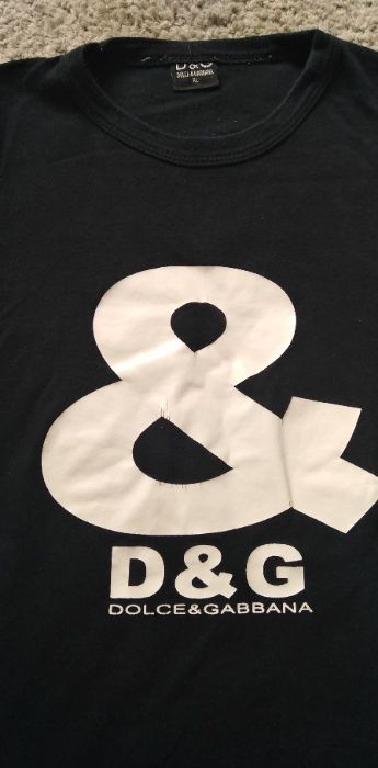 Vand Bluza sport D&G ,calitate,import.Marimea L,in stare buna.