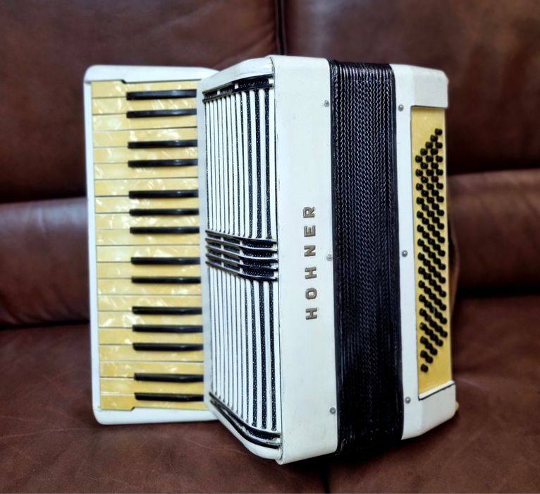 Acordeon Hohner 80 Basi Bandon