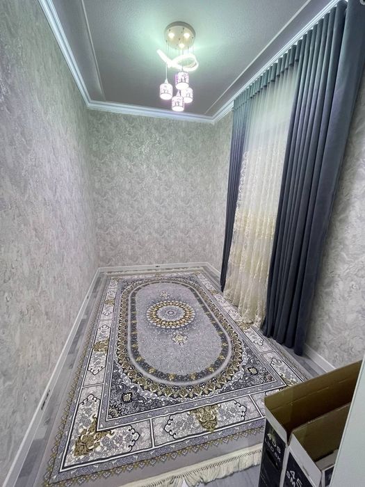Сдаётся 4 комнатная 2этаж Вакзал  Ширин табака