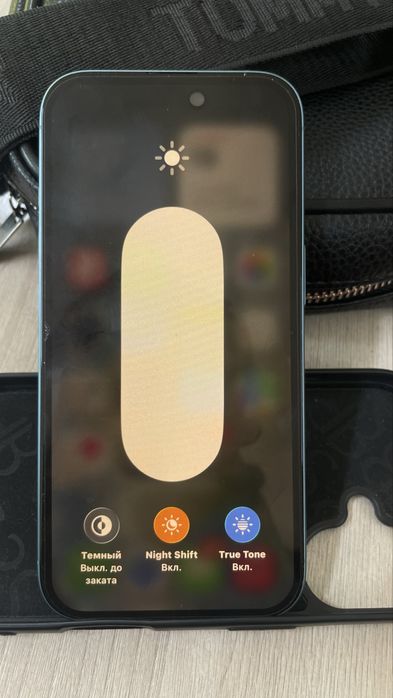 iPhone 16  с гарантий