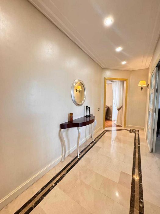 Продажа 5-комнатной квартиры