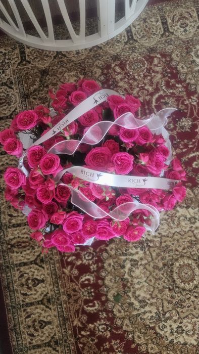 Цветы свежие шымкент спрей роз