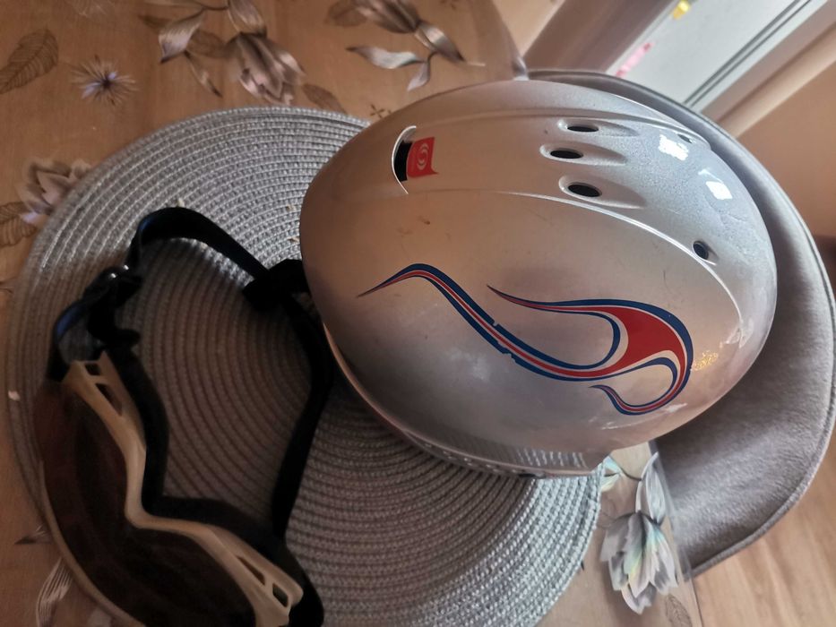 детска ски каска соломон