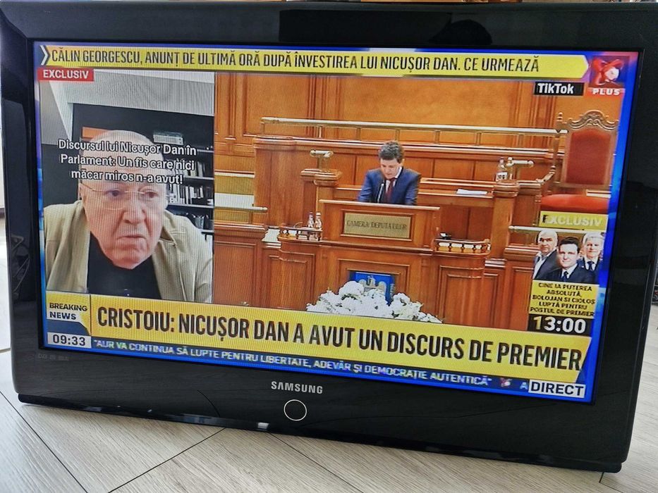 Smart tv SONY diag 50` si LCD Samsung diag 32`