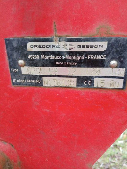 Plug Gregoire Besson