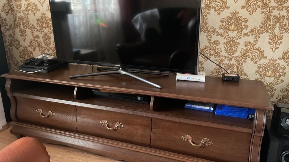 Продам кровать, кресло