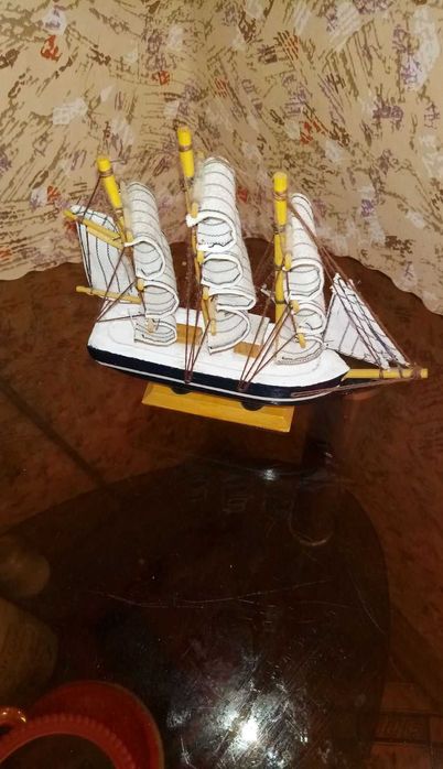 парусник 1000