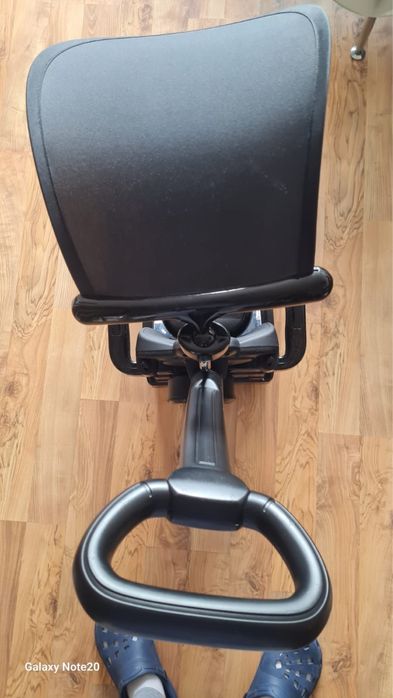 Детска кола за бутане