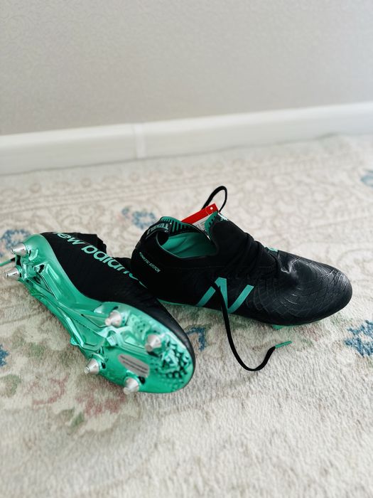 бутсы New Balance (размер 40 )