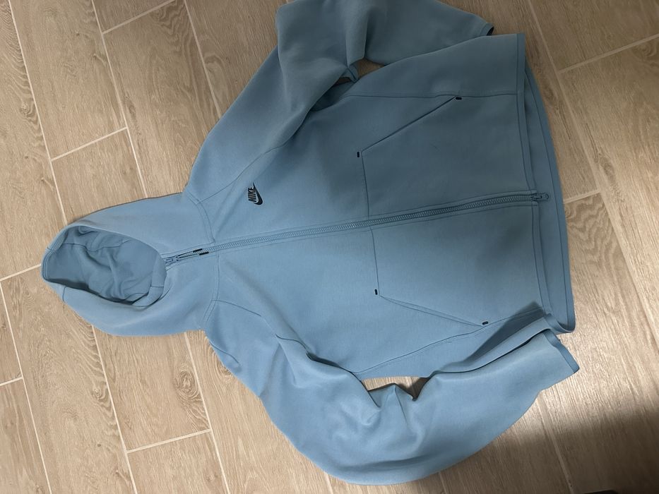 Trening nike cu defecte