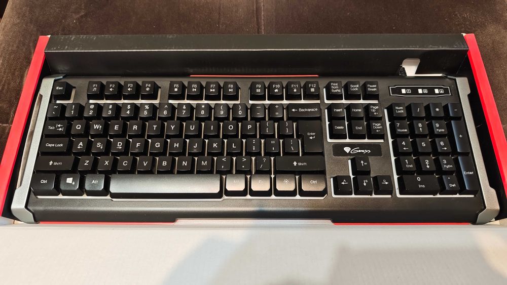 Клавиатура Genesis RHOD 400 - подсветка в 3 цвята