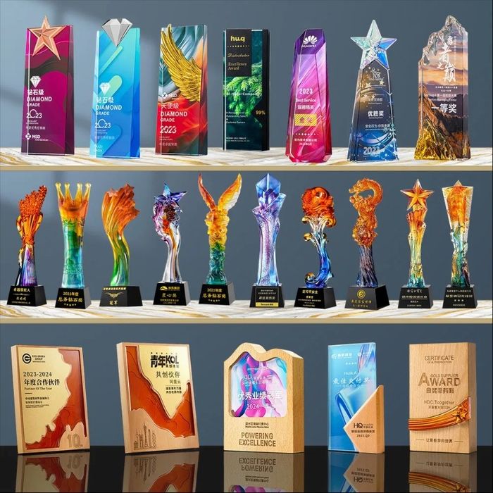 Trofee si medalii premium personalizate