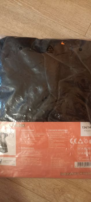 Costum petrecere Halloween vrăjitoare fete 134-140