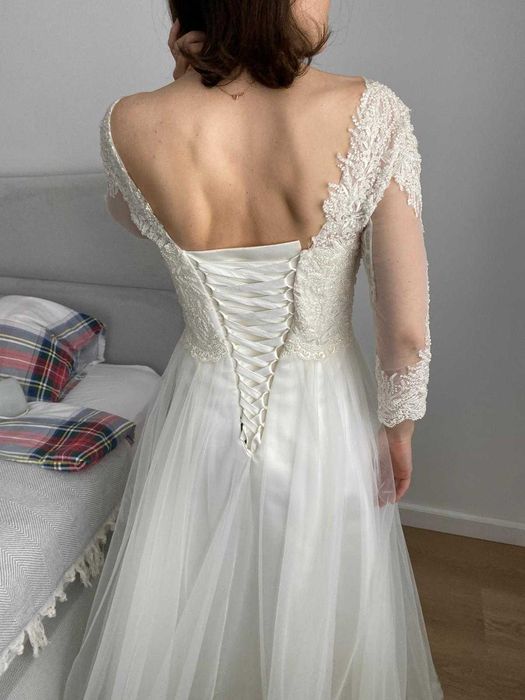 Rochie de mireasa nepurtata