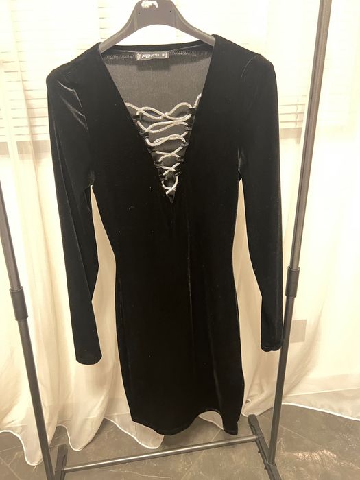 Дамска черна рокля