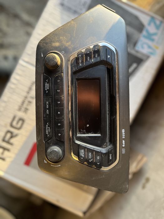 Автомагнитафон кия рио