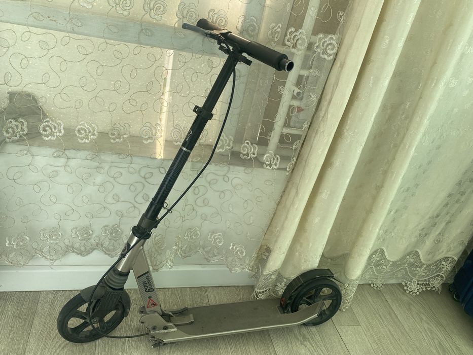 Самокат продам требует ремонта