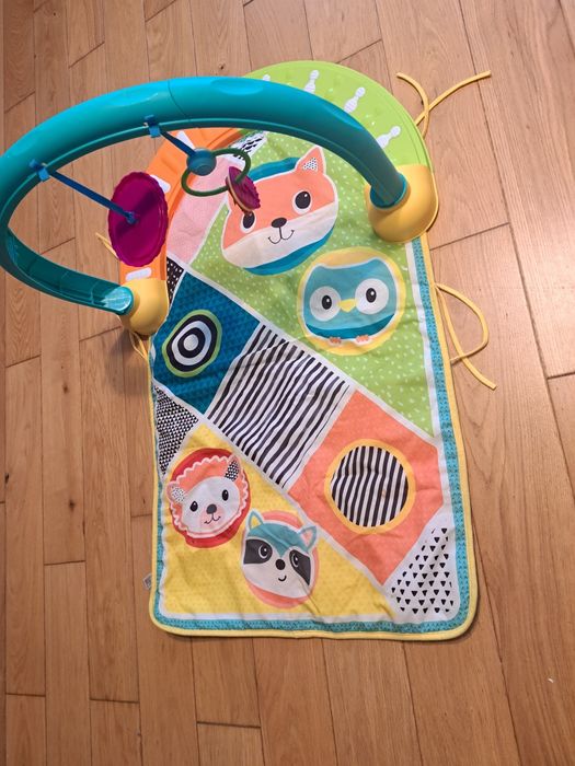 Scoica auto Maxi Cosi Pebble 360 + BONUS Saltea de activitati bebe