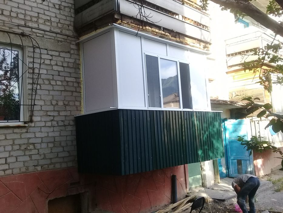 Пластиковые окна, Пластиковый балкон